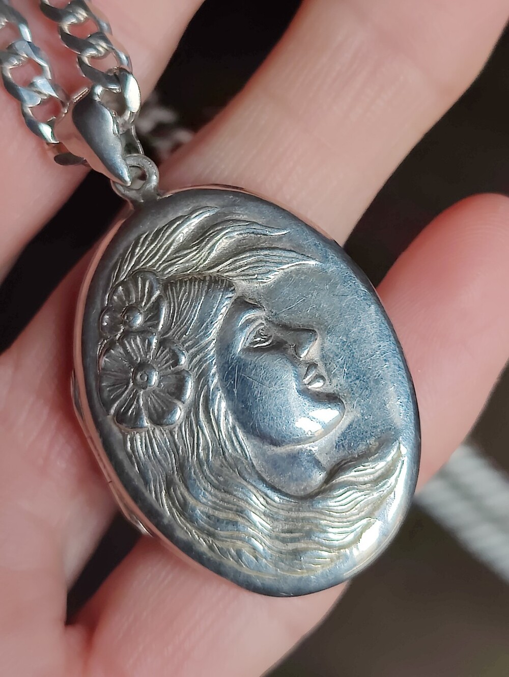 Vintage Heavy sterling Art Nouveau Goddess Locket Pendant Necklace - Picture 2 of 9